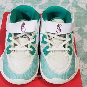 Toddler Nike Kyrie Infinity